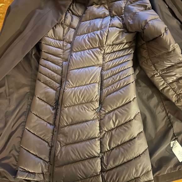 Tres 3-in-1 Parka in EUC, Deep Mahogany Medium - Picture 6 of 9